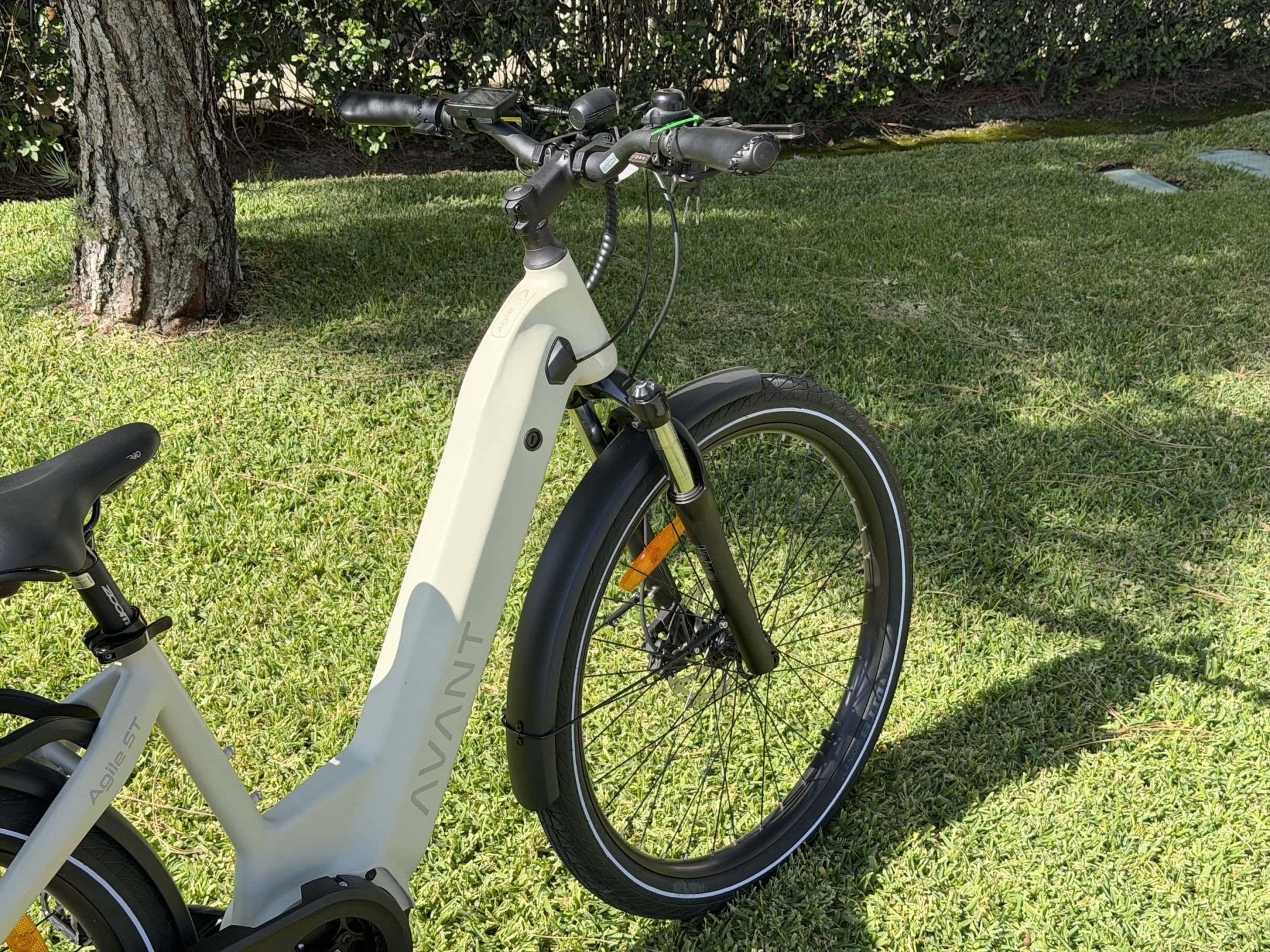 #074 Ferla Agile Bike - Coconut Latte + 2/6