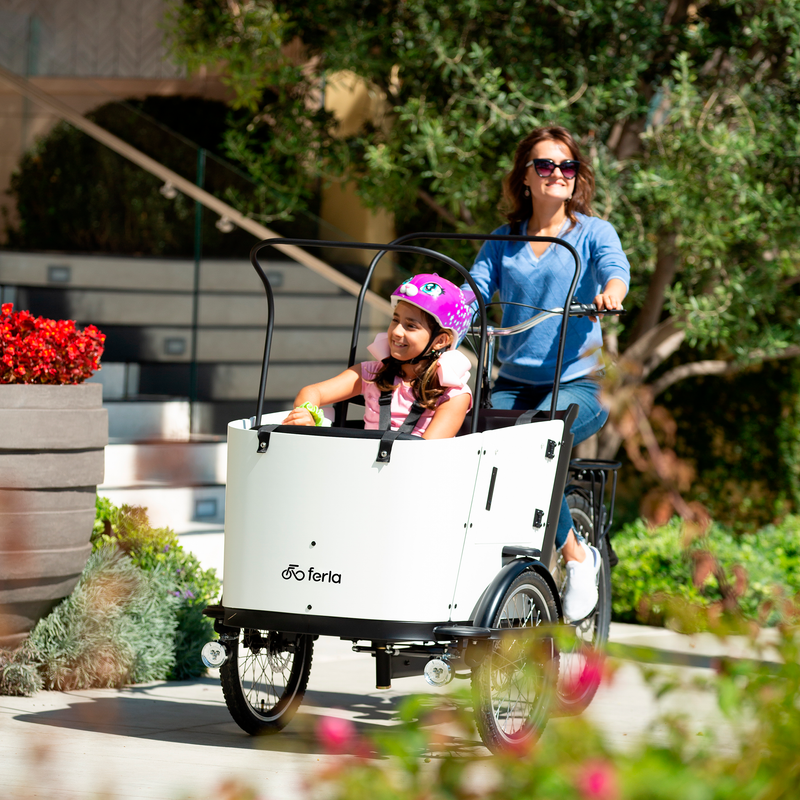 Explore the city with ease on the Ferla family cargo bike